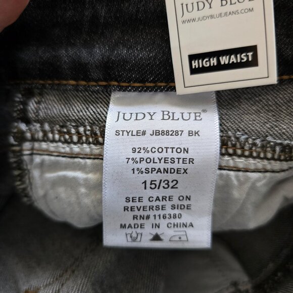 NWT JUDY BLUE (15/32) Gray/Black Yoke Distressed Skinny Fit Stretchy Jeans - Picture 7 of 7